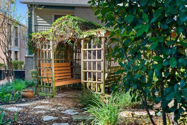 2104 Cullen Ave 7-204, Austin, TX 78757