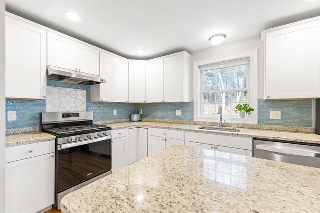 6 Pine Hill Way B, Harvard, MA 01451