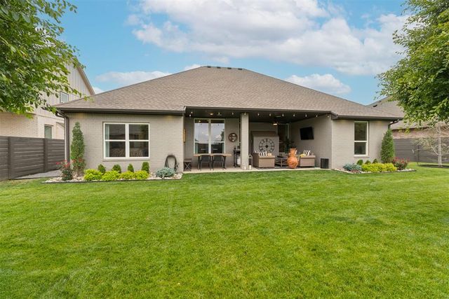 2004 Aminas Way, Yukon, OK 73099