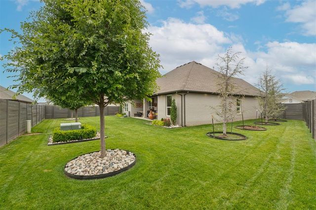 2004 Aminas Way, Yukon, OK 73099