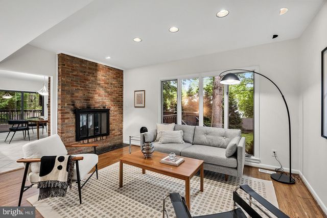 50 E RIDING DR, Cherry Hill, NJ 08003