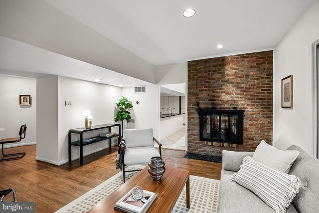 50 E RIDING DR, Cherry Hill, NJ 08003