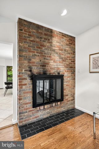 50 E RIDING DR, Cherry Hill, NJ 08003