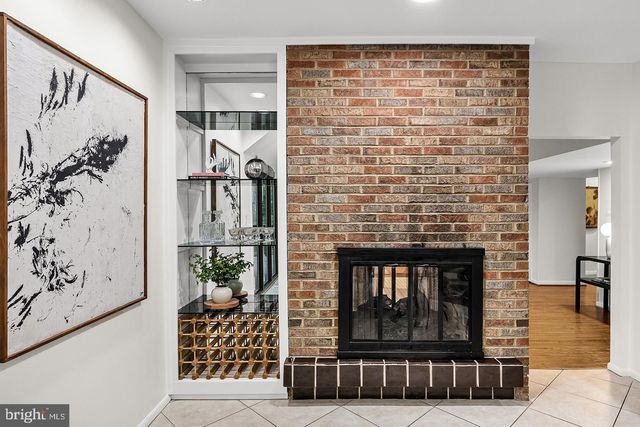 50 E RIDING DR, Cherry Hill, NJ 08003