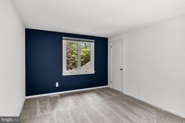 50 E RIDING DR, Cherry Hill, NJ 08003