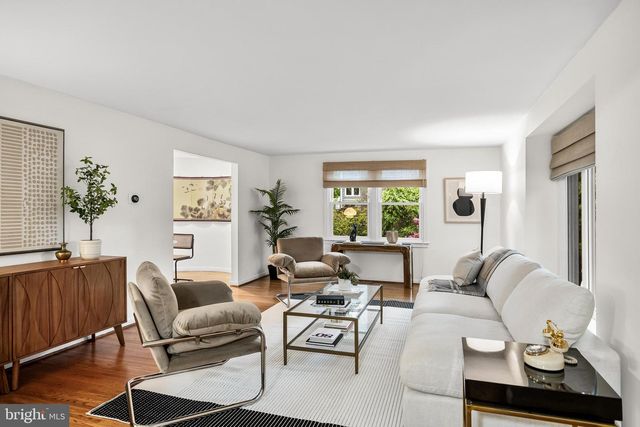 50 E RIDING DR, Cherry Hill, NJ 08003