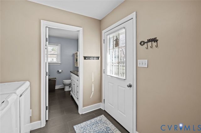 408 John St, Ashland, VA 23005