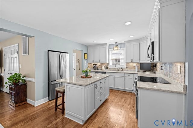 408 John St, Ashland, VA 23005