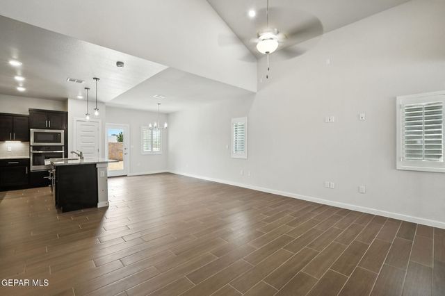 11872 Barrenkale Place, El Paso, TX 79934