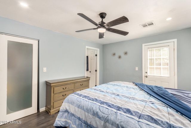 8915 N 9TH Place, Phoenix, AZ 85020