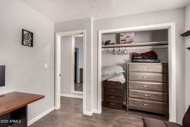 8915 N 9TH Place, Phoenix, AZ 85020