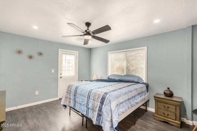 8915 N 9TH Place, Phoenix, AZ 85020