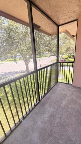 10361 NW 11th Street 203, Pembroke Pines, FL 33026