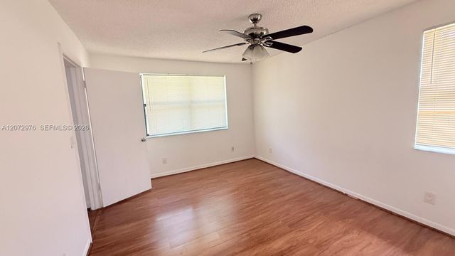 10361 NW 11th Street 203, Pembroke Pines, FL 33026