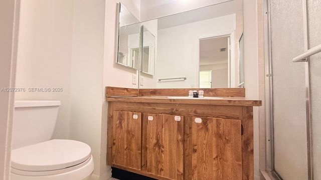 10361 NW 11th Street 203, Pembroke Pines, FL 33026