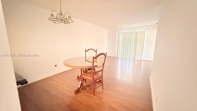 10361 NW 11th Street 203, Pembroke Pines, FL 33026