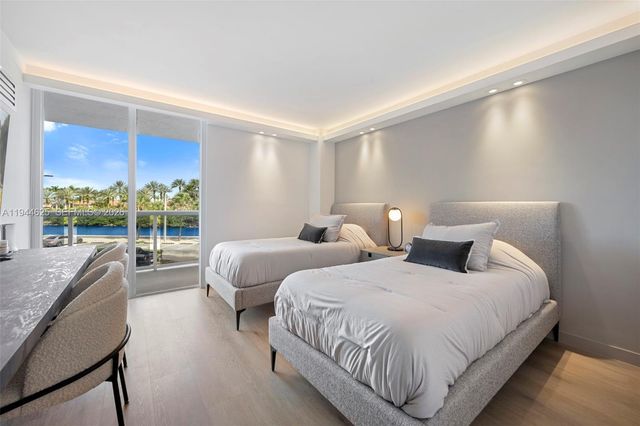20505 E Country Club Drive 231, Aventura, FL 33180