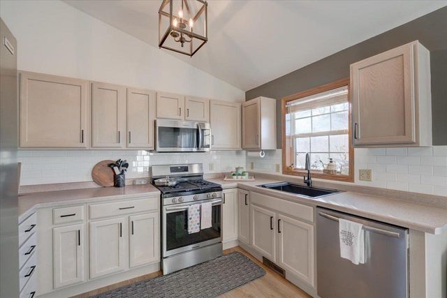 5309 Celebration Parkway, Madison, WI 53718