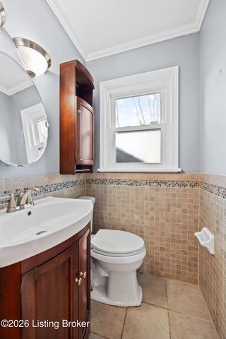 5428 Sunnybrook Dr, Louisville, KY 40214