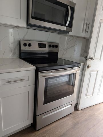 2937 La Estancia Lane, Houston, TX 77093