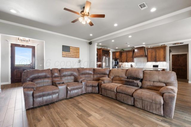 1201 E CEMETERY Road, Canyon, TX 79015