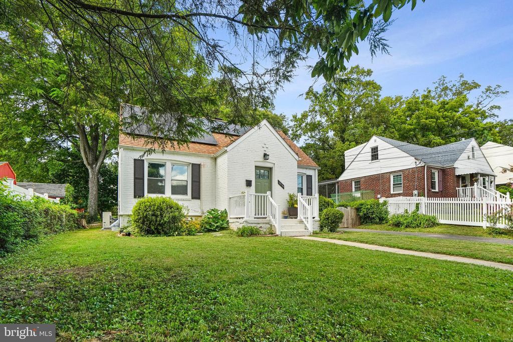 10146 SUTHERLAND RD, Silver Spring, MD 20901