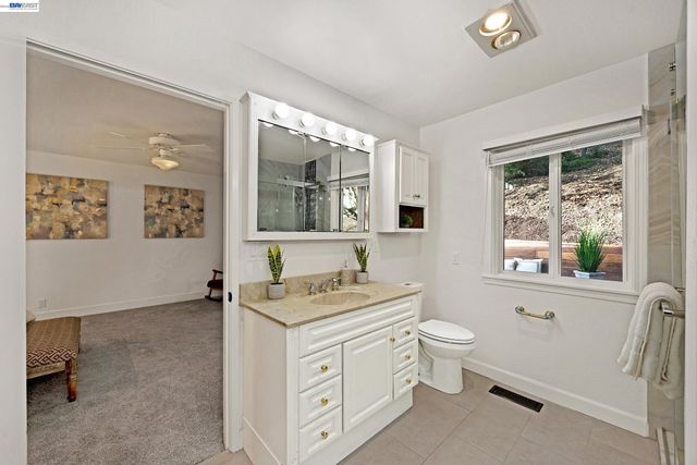 3364 Walnut Ln, Lafayette, CA 94549