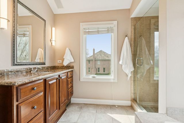 14101 W Rodmell Court, Libertyville, IL 60048