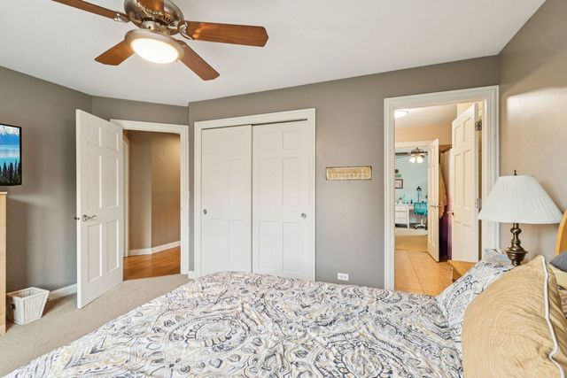 14101 W Rodmell Court, Libertyville, IL 60048