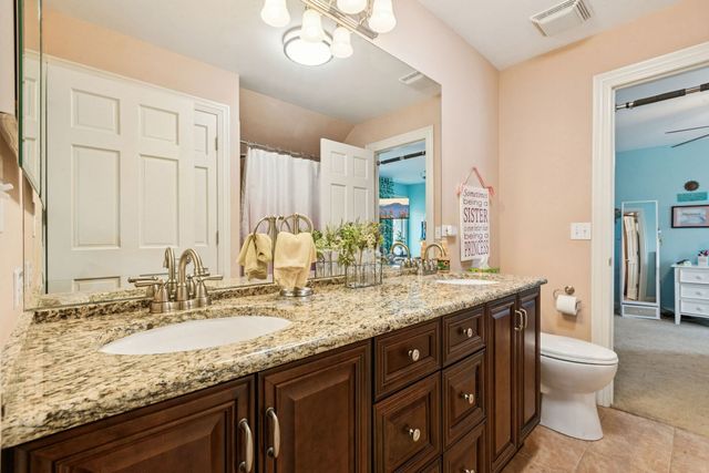 14101 W Rodmell Court, Libertyville, IL 60048