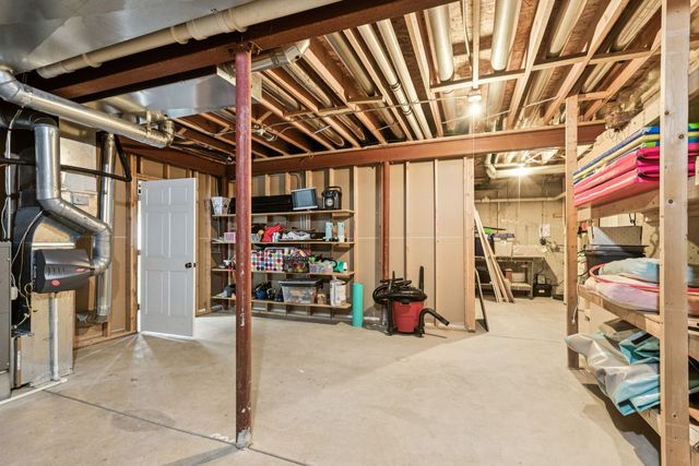 14101 W Rodmell Court, Libertyville, IL 60048