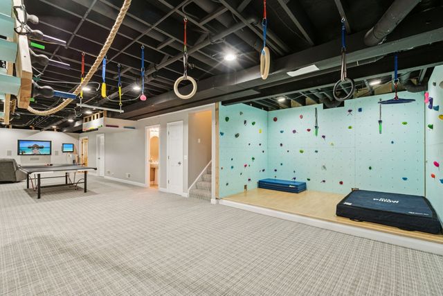 14101 W Rodmell Court, Libertyville, IL 60048