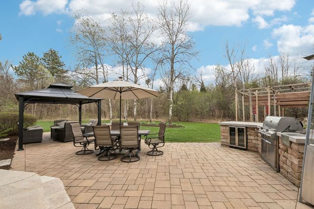 14101 W Rodmell Court, Libertyville, IL 60048