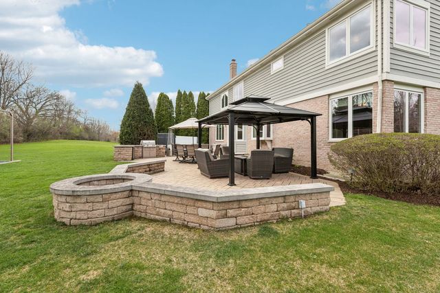 14101 W Rodmell Court, Libertyville, IL 60048