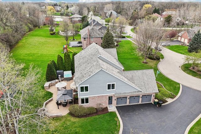 14101 W Rodmell Court, Libertyville, IL 60048