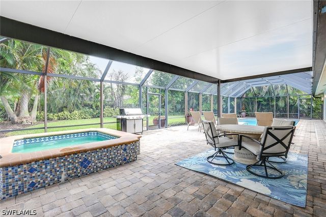 675 Harbour DR, Naples, FL 34103