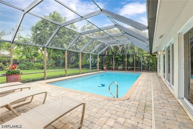 675 Harbour DR, Naples, FL 34103