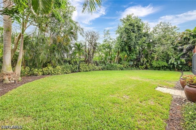 675 Harbour DR, Naples, FL 34103