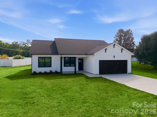 1962 Redwood Drive, Oakboro, NC 28129