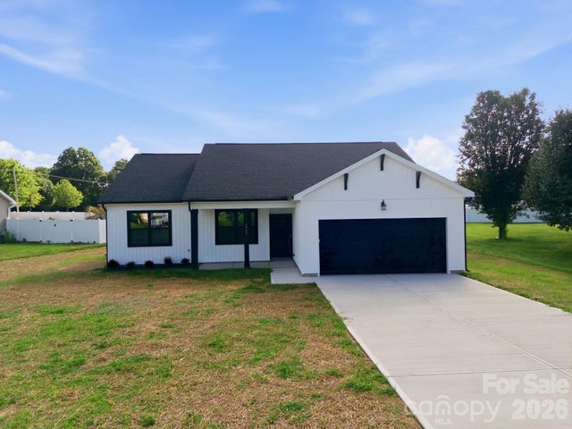 1962 Redwood Drive, Oakboro, NC 28129
