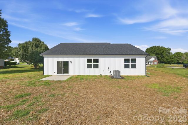 1962 Redwood Drive, Oakboro, NC 28129