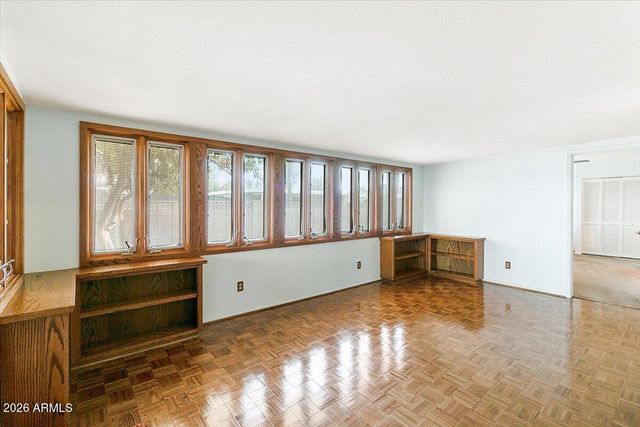 1118 E LAGUNA Drive, Tempe, AZ 85282