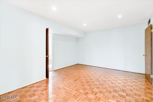 1118 E LAGUNA Drive, Tempe, AZ 85282