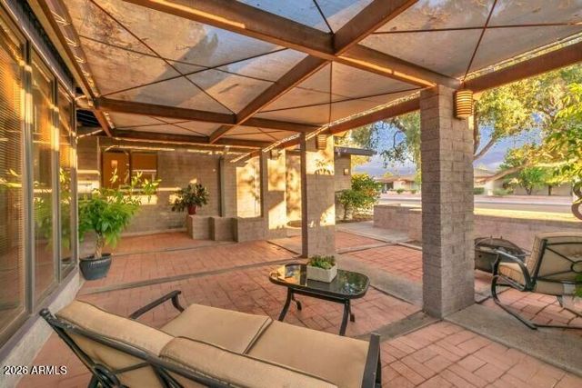 1118 E LAGUNA Drive, Tempe, AZ 85282