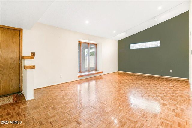 1118 E LAGUNA Drive, Tempe, AZ 85282