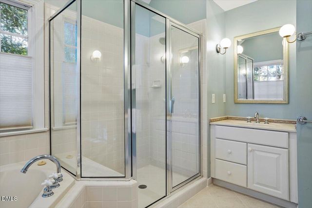 402 Rossburn Way, Chapel Hill, NC 27516