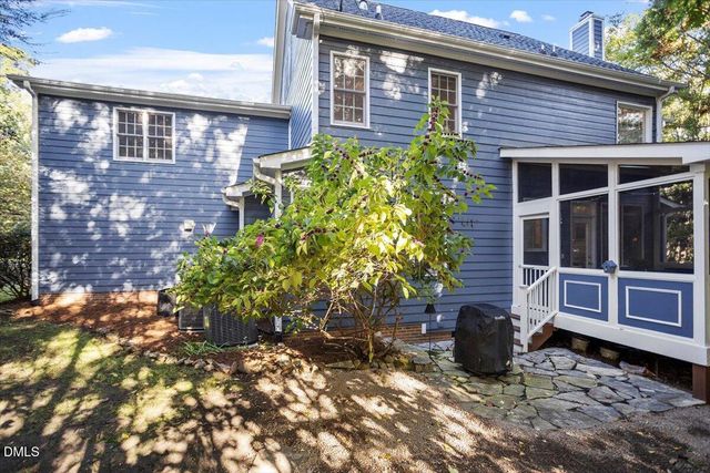 402 Rossburn Way, Chapel Hill, NC 27516