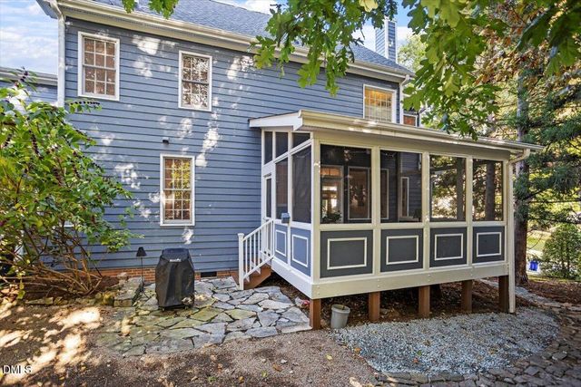 402 Rossburn Way, Chapel Hill, NC 27516