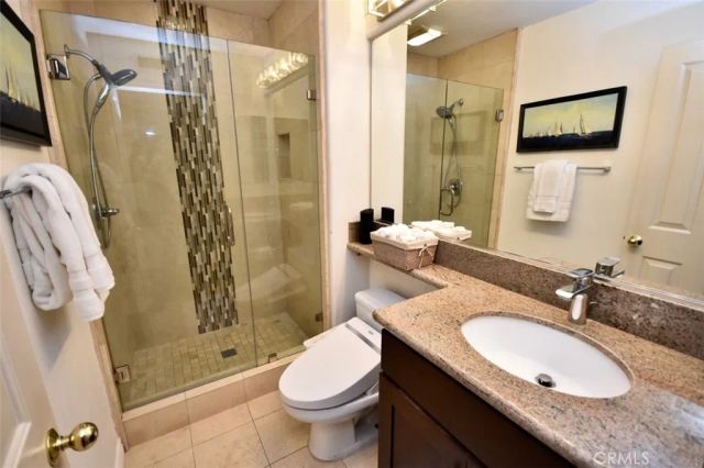 31 Vetrina, Irvine, CA 92606