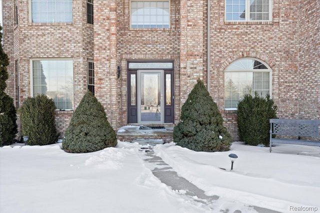 26035 Red Wood Drive, Huron Charter Township, MI 48164